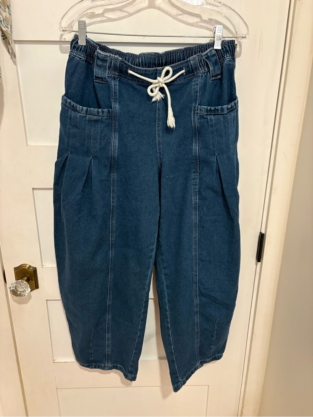 NWOT Elastic Waist Indigo Barrel Leg Drawstring Pants